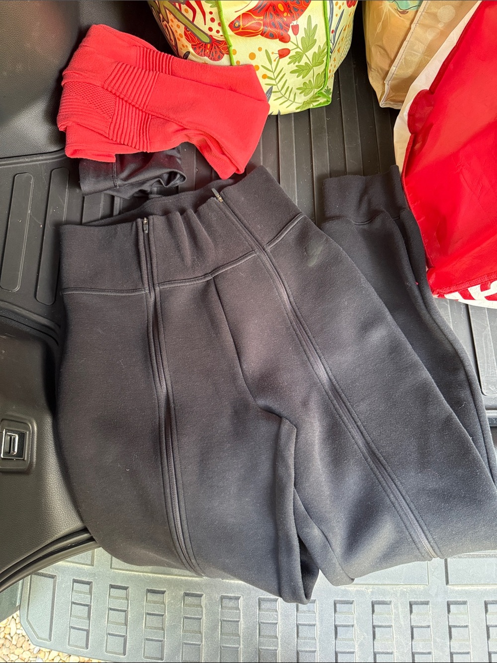 Nike Black High-Waist Thermal Jogger Pants